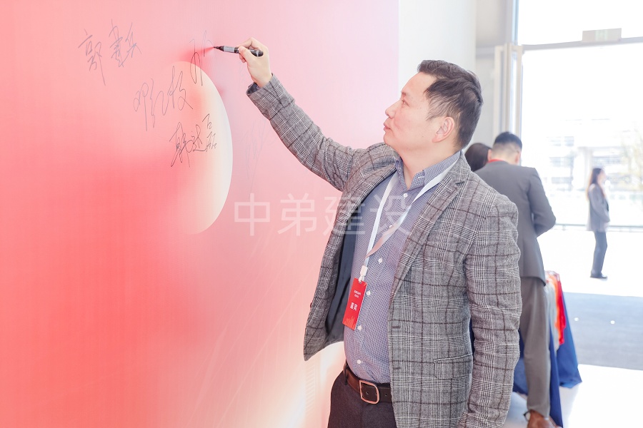 20250912175766650152.jpg 1711502055403.jpg